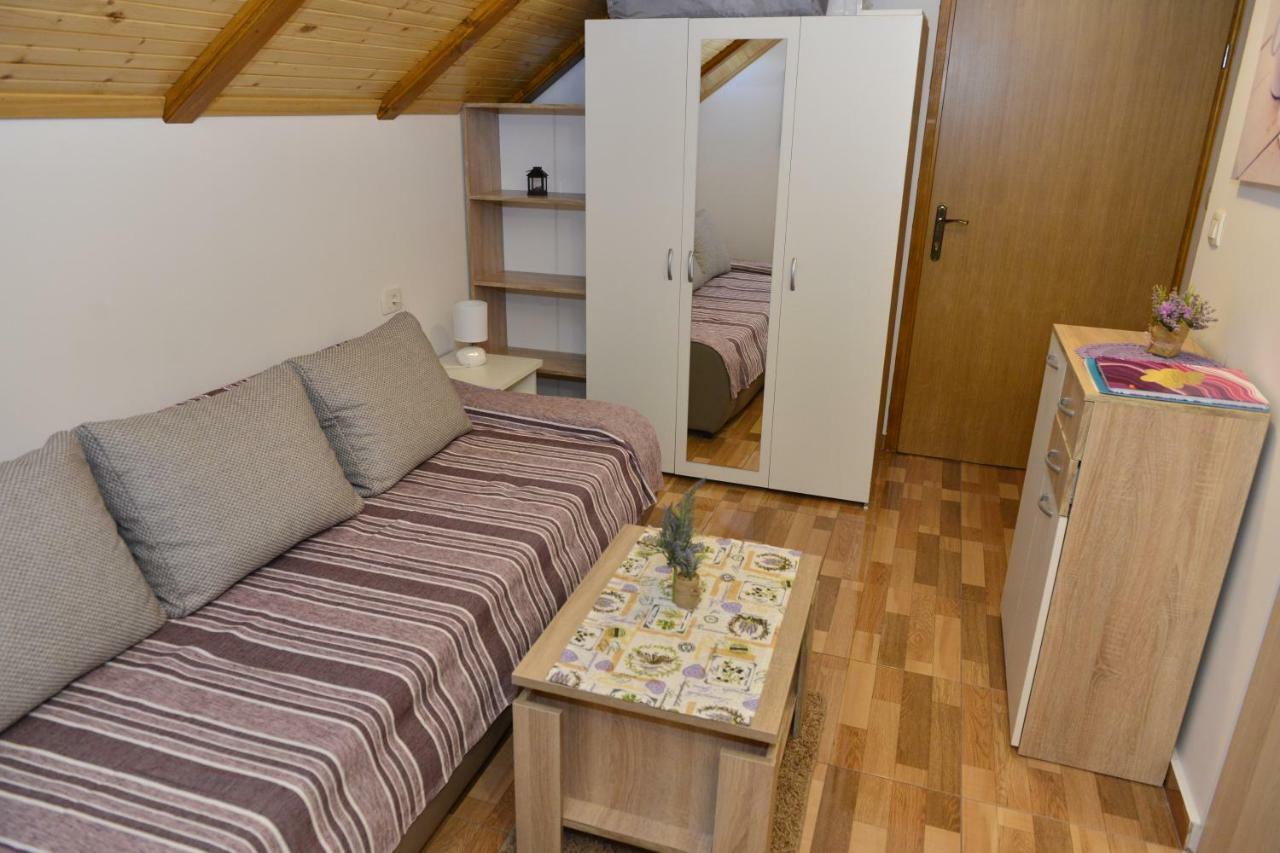 Apartmani Miscevic Josipdol Eksteriør bilde