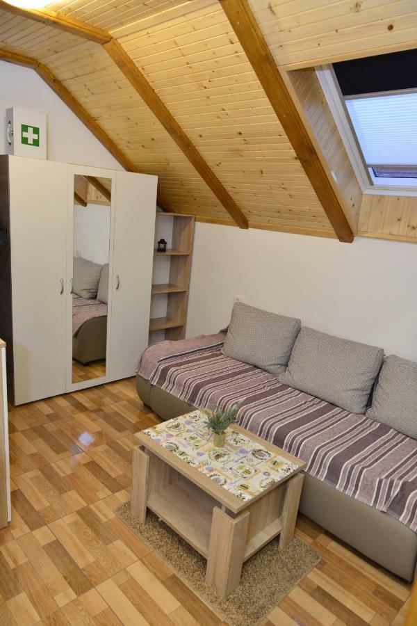 Apartmani Miscevic Josipdol Eksteriør bilde